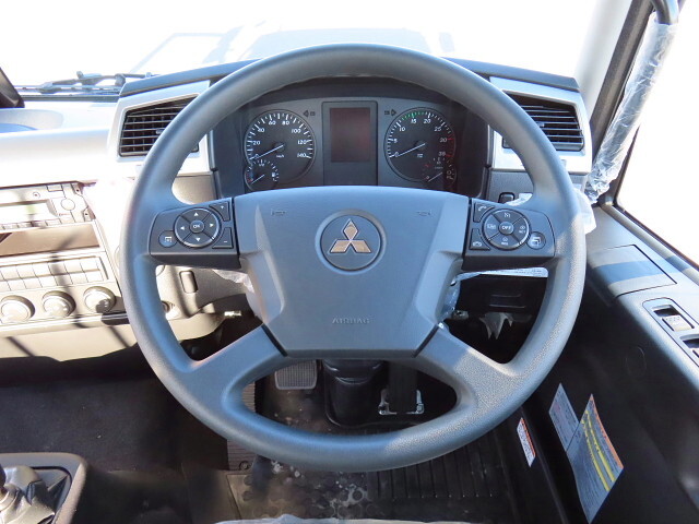 三菱ふそうファイターアルミブロック中型（4t）[写真22]