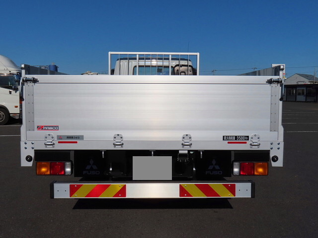 三菱ふそうファイターアルミブロック中型（4t）[写真05]