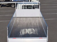 三菱ふそうファイターアルミブロック中型（4t）[写真08]