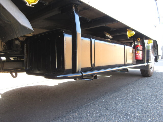 三菱ふそうキャンターパネルバン小型（2t・3t）[写真33]