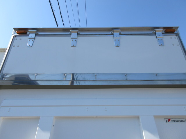 三菱ふそうキャンターパネルバン小型（2t・3t）[写真38]