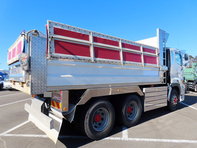 日野プロフィアダンプ大型（10t）[写真02]