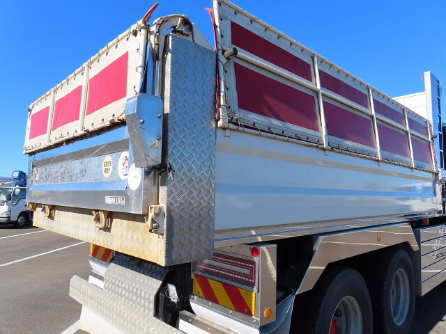 日野プロフィアダンプ大型（10t）[写真30]