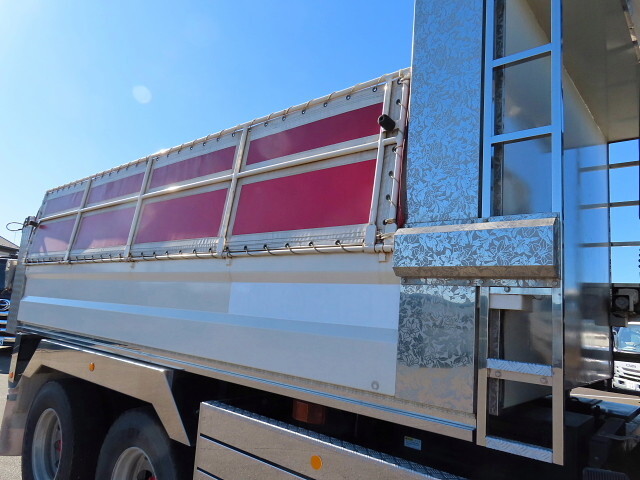 日野プロフィアダンプ大型（10t）[写真32]