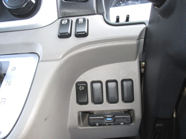 三菱ふそうキャンター平ボディ小型（2t・3t）[写真26]