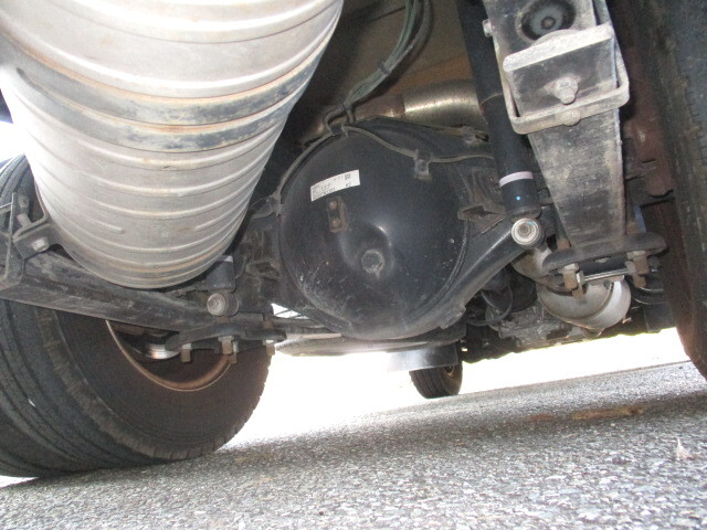 三菱ふそうキャンター平ボディ小型（2t・3t）[写真36]