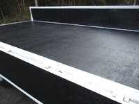 三菱ふそうキャンター平ボディ小型（2t・3t）[写真10]