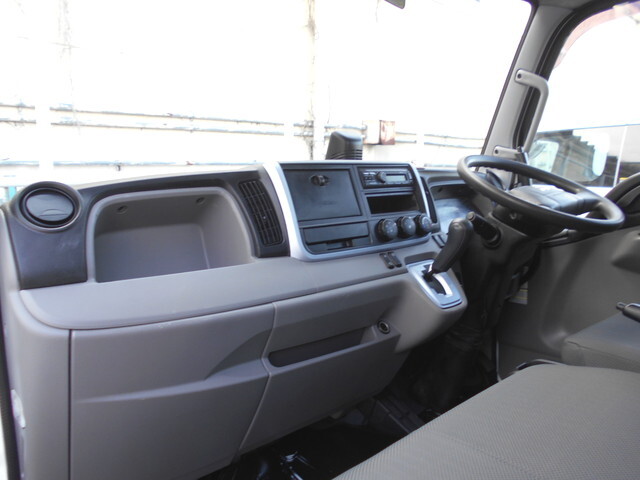 三菱ふそうキャンターダンプ小型（2t・3t）[写真29]