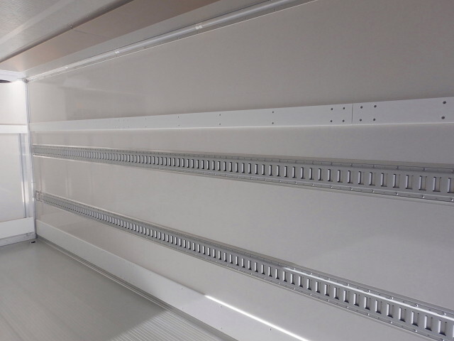 三菱ふそうファイター冷凍車（冷蔵車）中型（4t）[写真30]