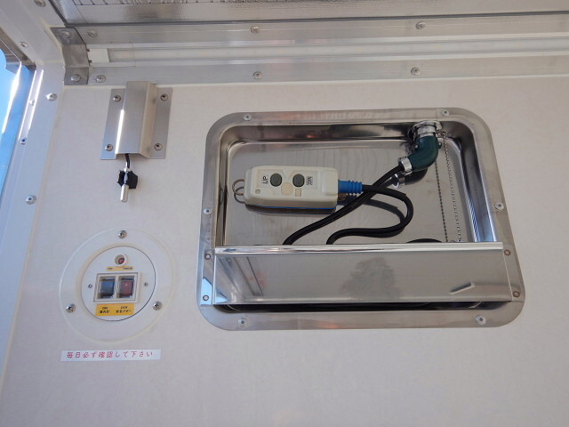 三菱ふそうファイター冷凍車（冷蔵車）中型（4t）[写真31]