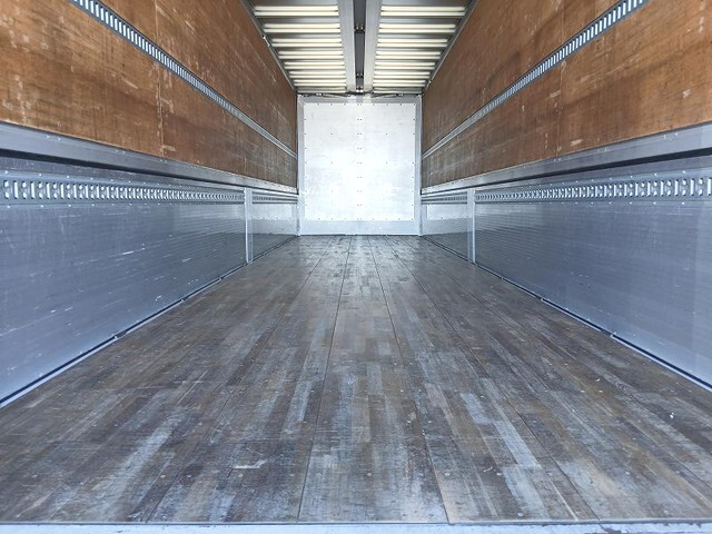 日野プロフィアアルミウイング大型（10t）[写真11]