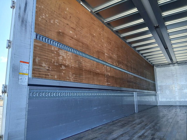 日野プロフィアアルミウイング大型（10t）[写真13]