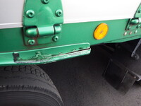 いすゞギガアルミウイング大型（10t）[写真29]