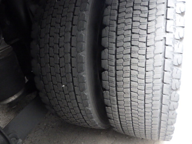 いすゞギガアルミウイング大型（10t）[写真33]