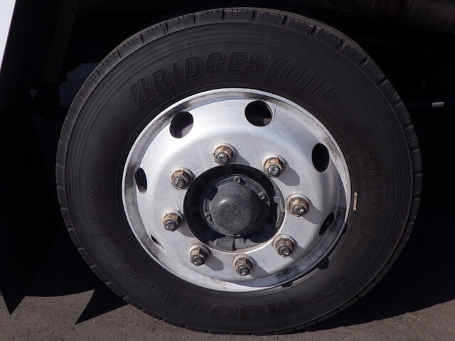 いすゞギガアルミウイング大型（10t）[写真36]