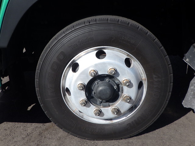 いすゞギガアルミウイング大型（10t）[写真37]