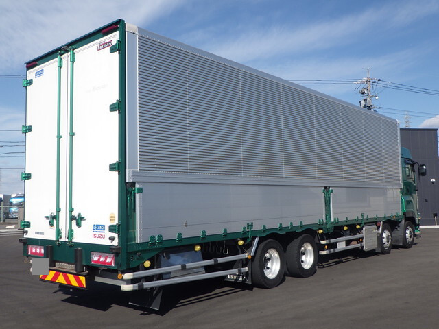 いすゞギガアルミウイング大型（10t）[写真04]