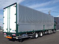 いすゞギガアルミウイング大型（10t）[写真05]