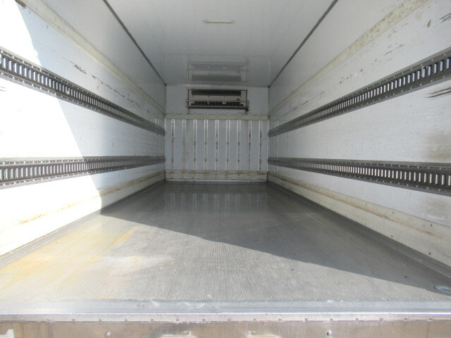 日野レンジャー冷凍車（冷蔵車）中型（4t）[写真09]