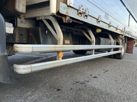 いすゞフォワードアルミウイング中型（4t）[写真22]