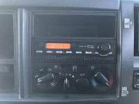 いすゞフォワードアルミウイング中型（4t）[写真38]