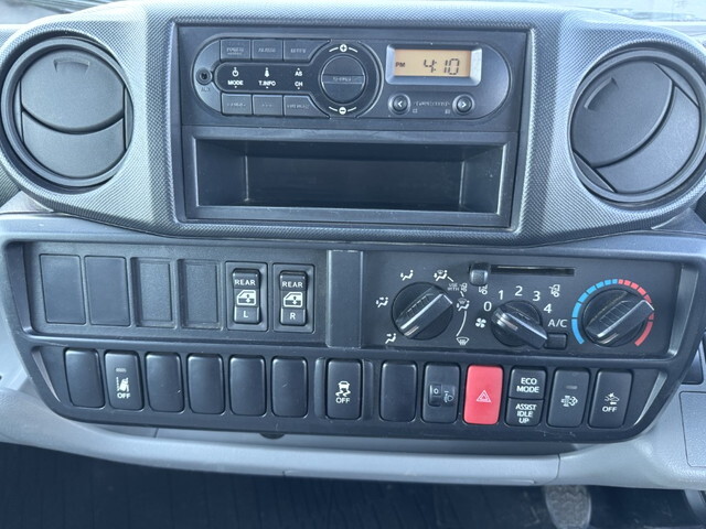 トヨタトヨエースダブルキャブ（Wキャブ）小型（2t・3t）[写真19]