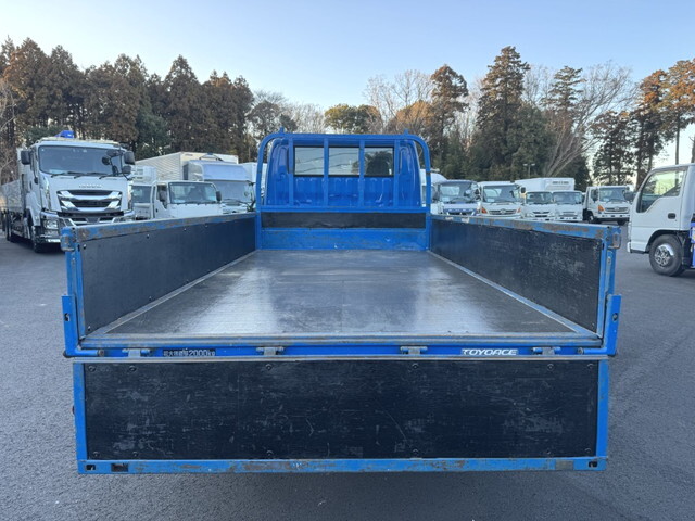トヨタトヨエースダブルキャブ（Wキャブ）小型（2t・3t）[写真08]