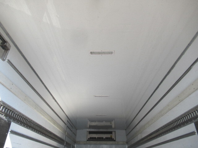 日野レンジャー冷凍車（冷蔵車）中型（4t）[写真10]