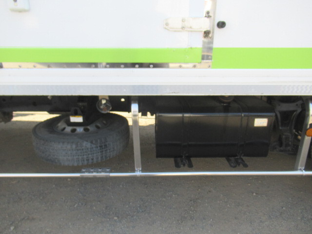 日野レンジャー冷凍車（冷蔵車）中型（4t）[写真18]