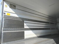 日野レンジャー冷凍車（冷蔵車）中型（4t）[写真10]