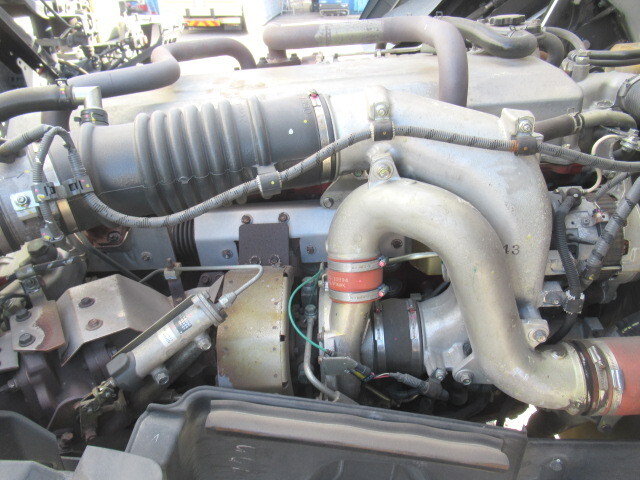 日野プロフィアアルミウイング大型（10t）[写真36]