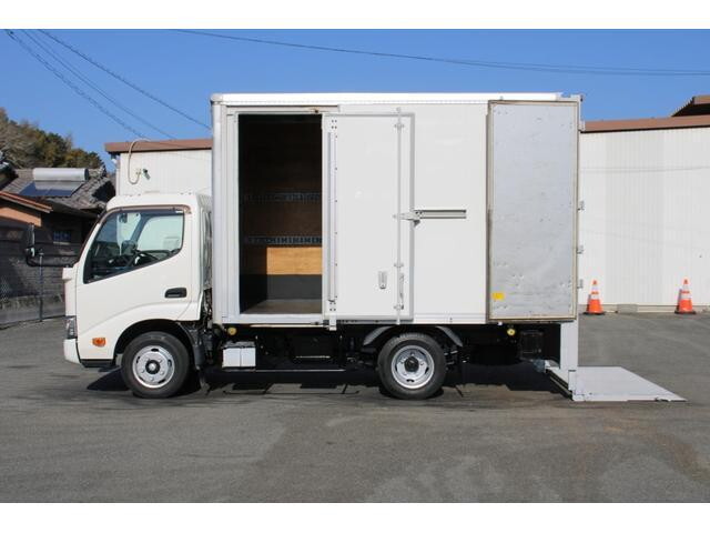 トヨタダイナパネルバン小型（2t・3t）[写真11]