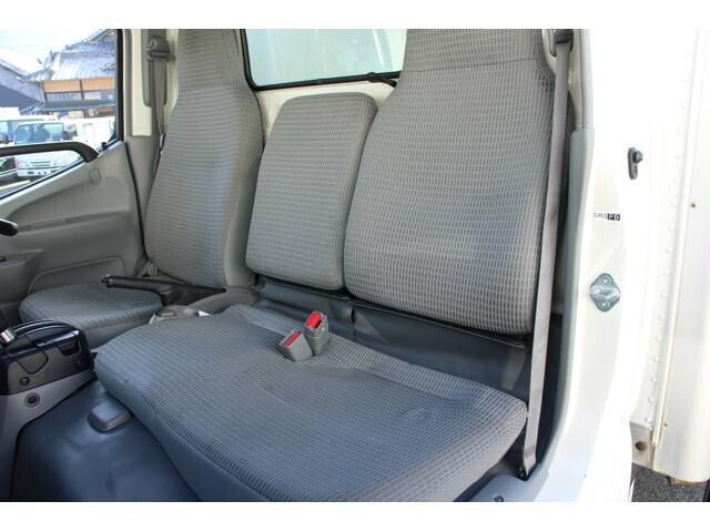 トヨタダイナパネルバン小型（2t・3t）[写真37]