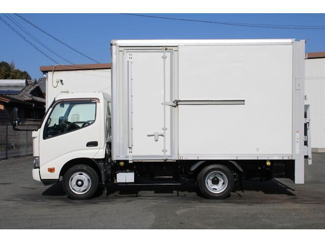 トヨタダイナパネルバン小型（2t・3t）[写真06]