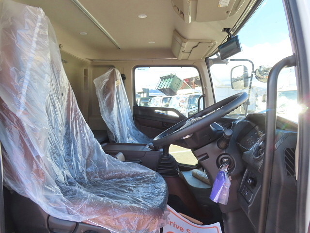 日野レンジャー冷凍車（冷蔵車）中型（4t）[写真18]