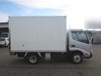 トヨタトヨエース保冷バン小型（2t・3t）[写真08]