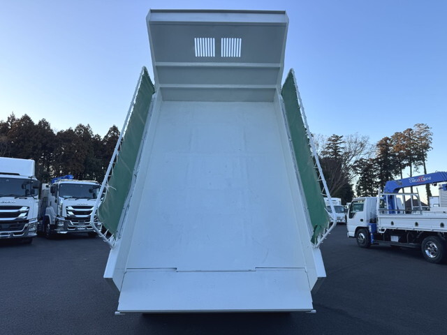 いすゞフォワードダンプ中型（4t）[写真10]