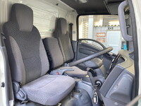 いすゞエルフパネルバン小型（2t・3t）[写真15]