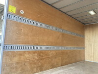 いすゞエルフパネルバン小型（2t・3t）[写真21]