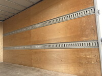 いすゞエルフパネルバン小型（2t・3t）[写真22]