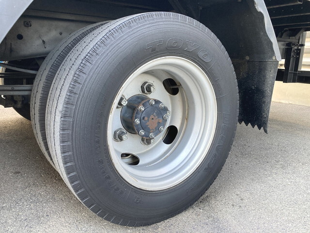 いすゞエルフパネルバン小型（2t・3t）[写真30]