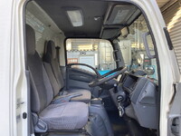 いすゞエルフパネルバン小型（2t・3t）[写真32]