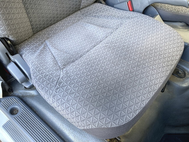 いすゞエルフパネルバン小型（2t・3t）[写真32]