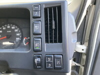 いすゞエルフパネルバン小型（2t・3t）[写真34]