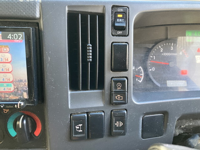 いすゞエルフパネルバン小型（2t・3t）[写真34]