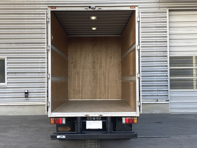 いすゞエルフパネルバン小型（2t・3t）[写真04]