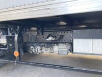 いすゞエルフパネルバン小型（2t・3t）[写真09]