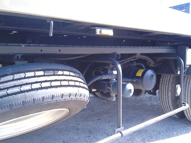 いすゞエルフセーフティローダー小型（2t・3t）[写真11]