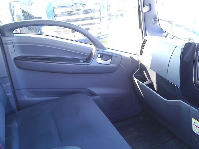 いすゞエルフセーフティローダー小型（2t・3t）[写真21]