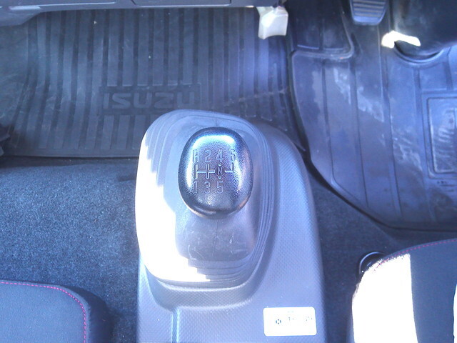 いすゞエルフセーフティローダー小型（2t・3t）[写真25]